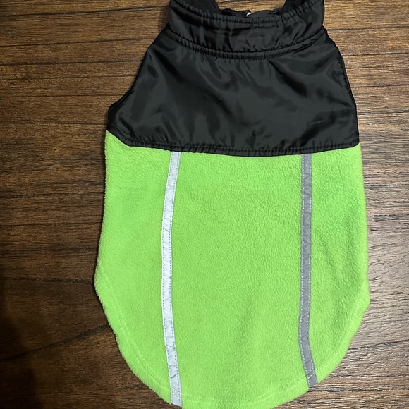 Two dog sweaters. Buffalo Plaid and Green - Picture 4 of 5